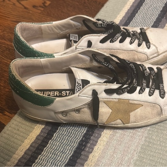 Golden Goose Sneakers with Green Heel and Gold Star - Picture 1 of 1